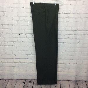 IZOD XFG Golf Pants Men’s 34 X 32 Athleisure Black White Pin Striped Pleated